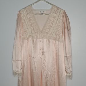 Vtg. Christian Dior pink/lace nightgown size large